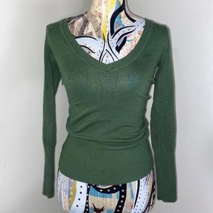 Y2K Light weight knitted long sleeve. Size: S. 
Elena Gilbert vibes.